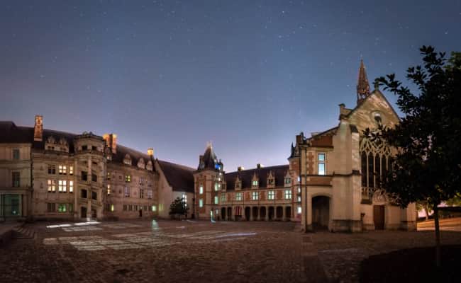 Chateaux of the Loire Cycling Holiday Tour