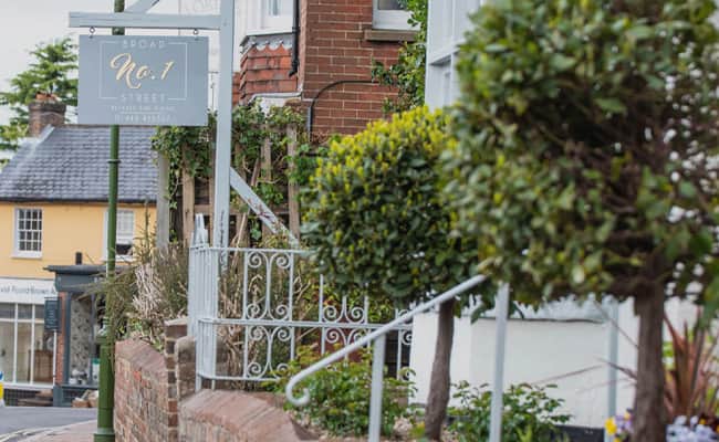 No.1 Broad Street, Cuckfield