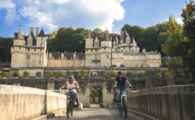 Pedal off, luggage free